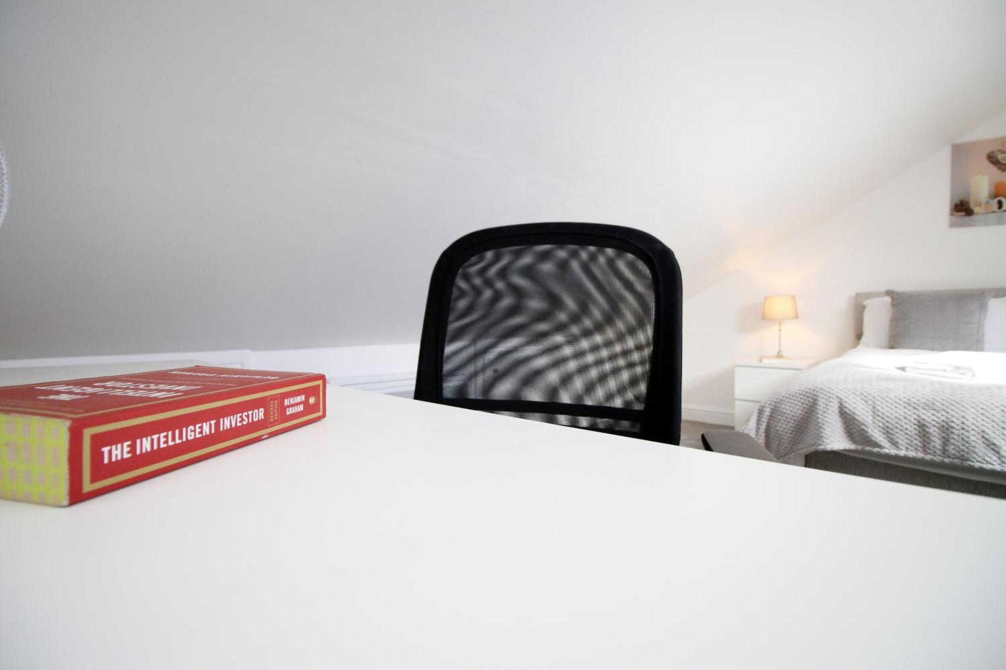 Modern Guesthouse, Fast Wi-Fi, Street Free Parking, Central, Fully Equipped Cardiff Exterior photo