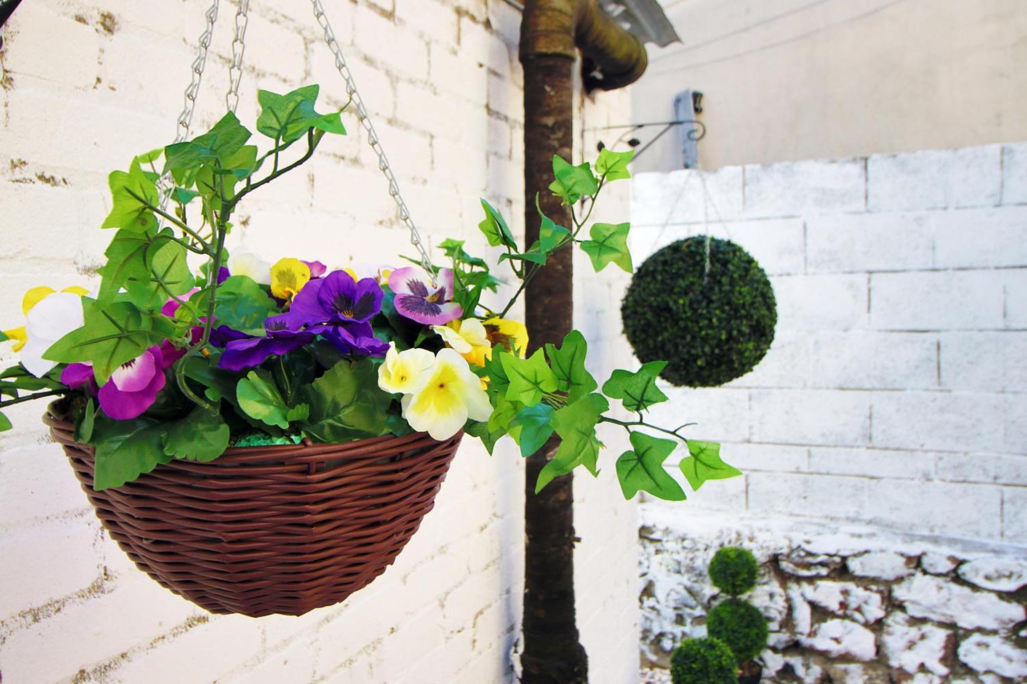 Modern Guesthouse, Fast Wi-Fi, Street Free Parking, Central, Fully Equipped Cardiff Exterior photo